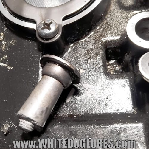 Broken clutch parts in the engine